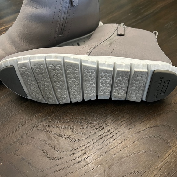 Gray Cole Hann boots - Picture 5 of 5